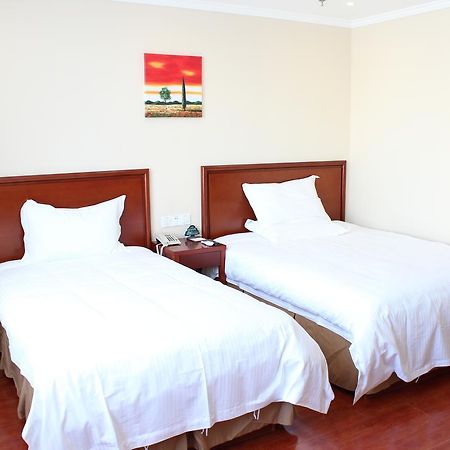 Greentree Inn Shanghai Songjiang University City New Songjiang Road Express Hotel Exteriör bild