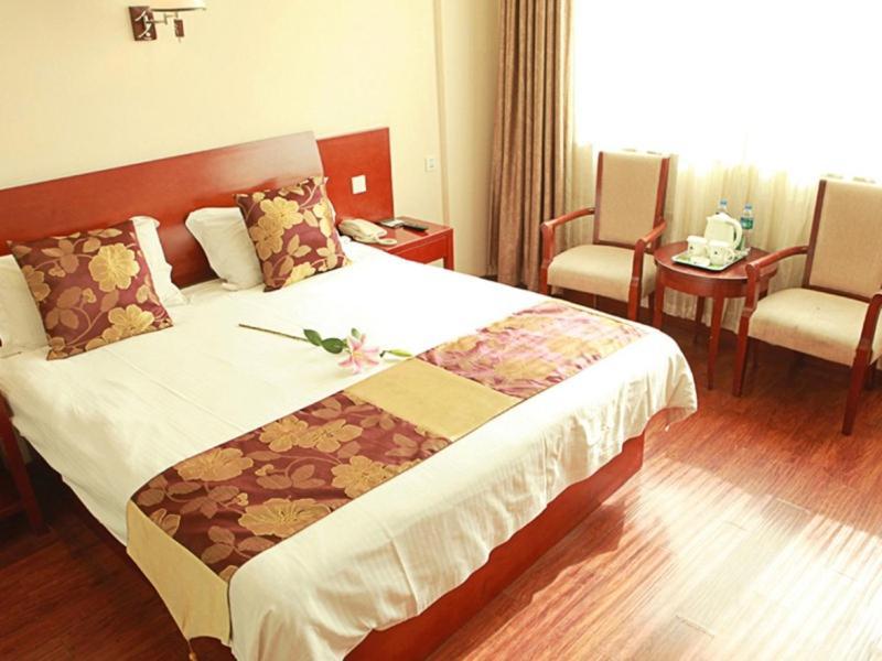 Greentree Inn Shanghai Songjiang University City New Songjiang Road Express Hotel Exteriör bild