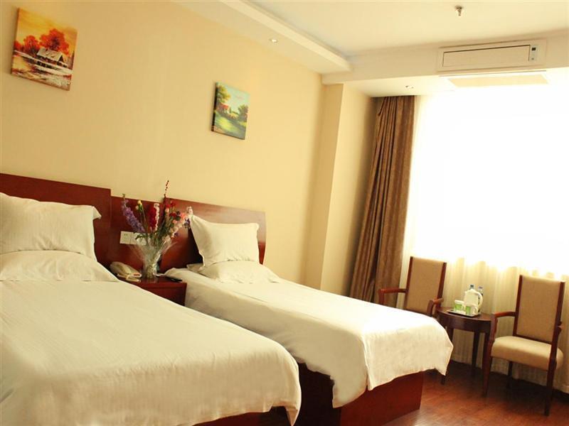 Greentree Inn Shanghai Songjiang University City New Songjiang Road Express Hotel Exteriör bild