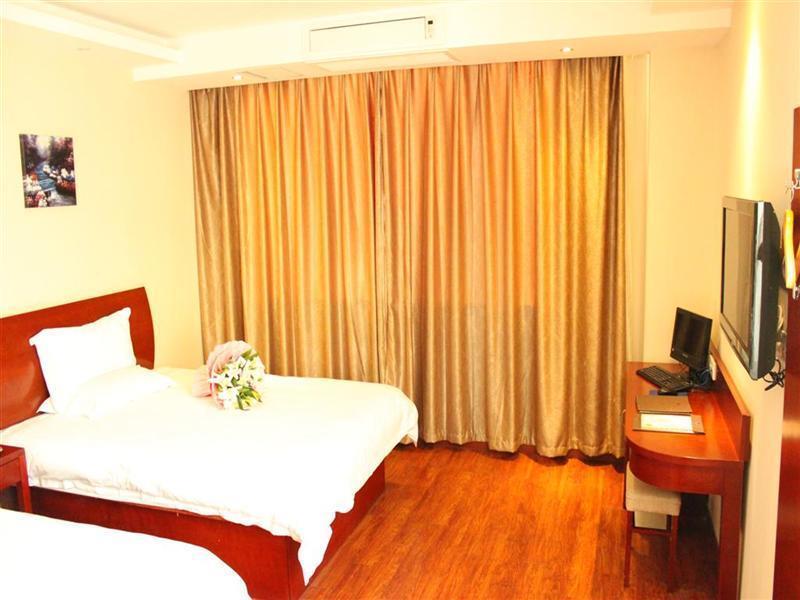 Greentree Inn Shanghai Songjiang University City New Songjiang Road Express Hotel Exteriör bild