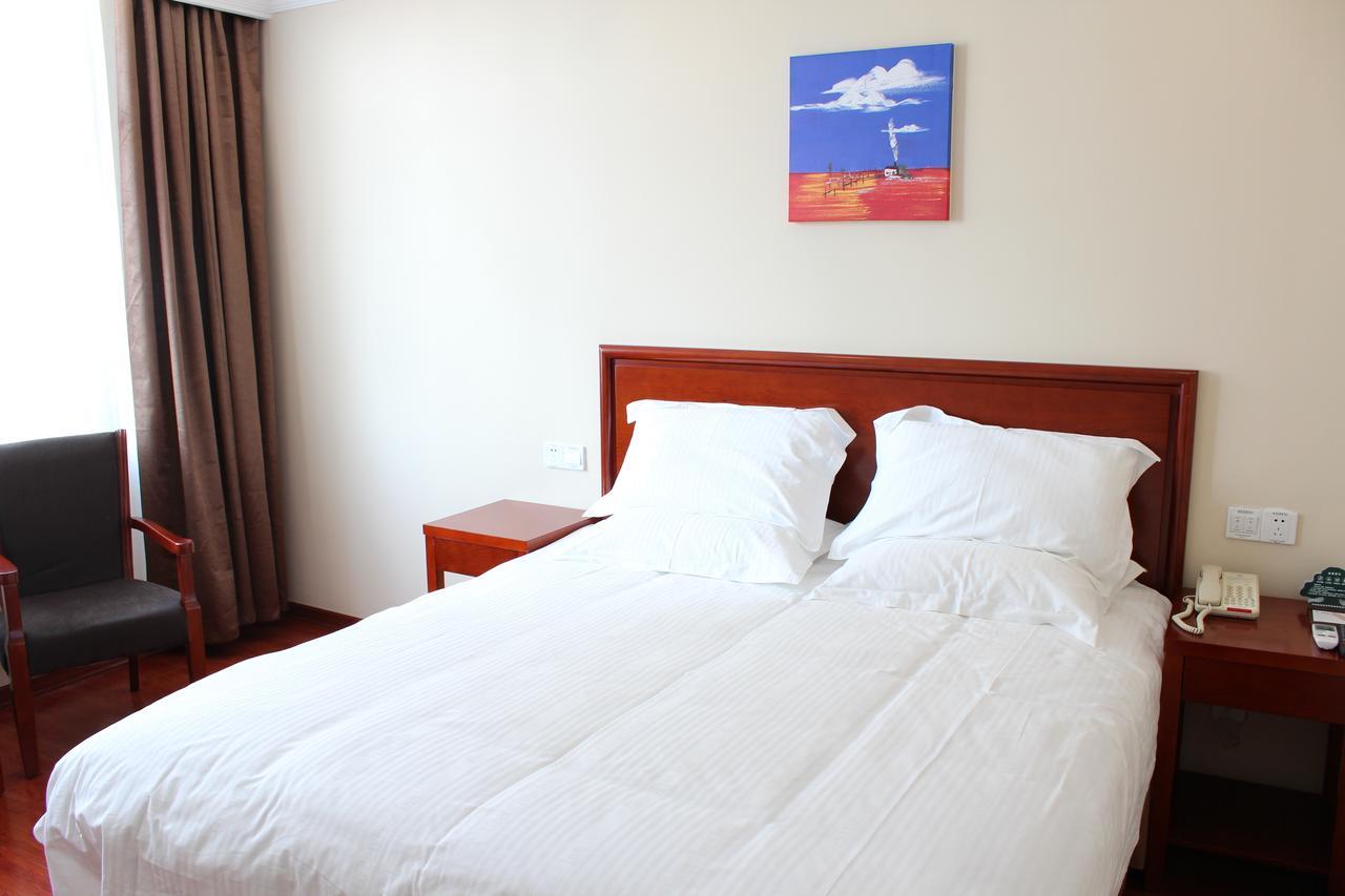 Greentree Inn Shanghai Songjiang University City New Songjiang Road Express Hotel Exteriör bild