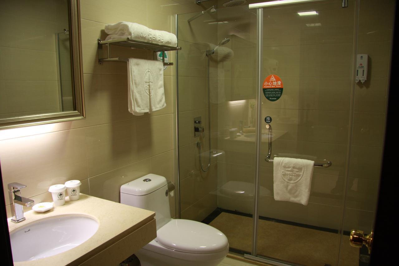 Greentree Inn Shanghai Songjiang University City New Songjiang Road Express Hotel Exteriör bild