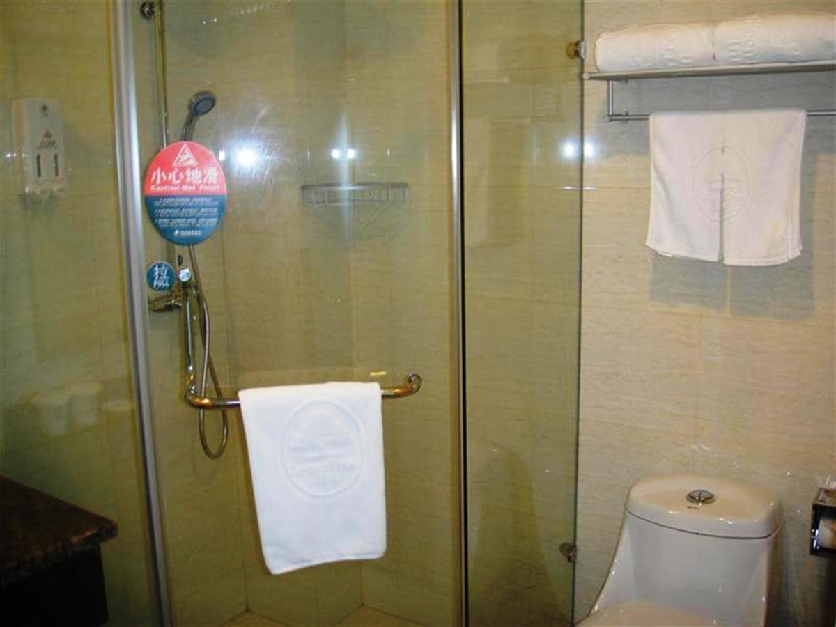 Greentree Inn Shanghai Songjiang University City New Songjiang Road Express Hotel Exteriör bild