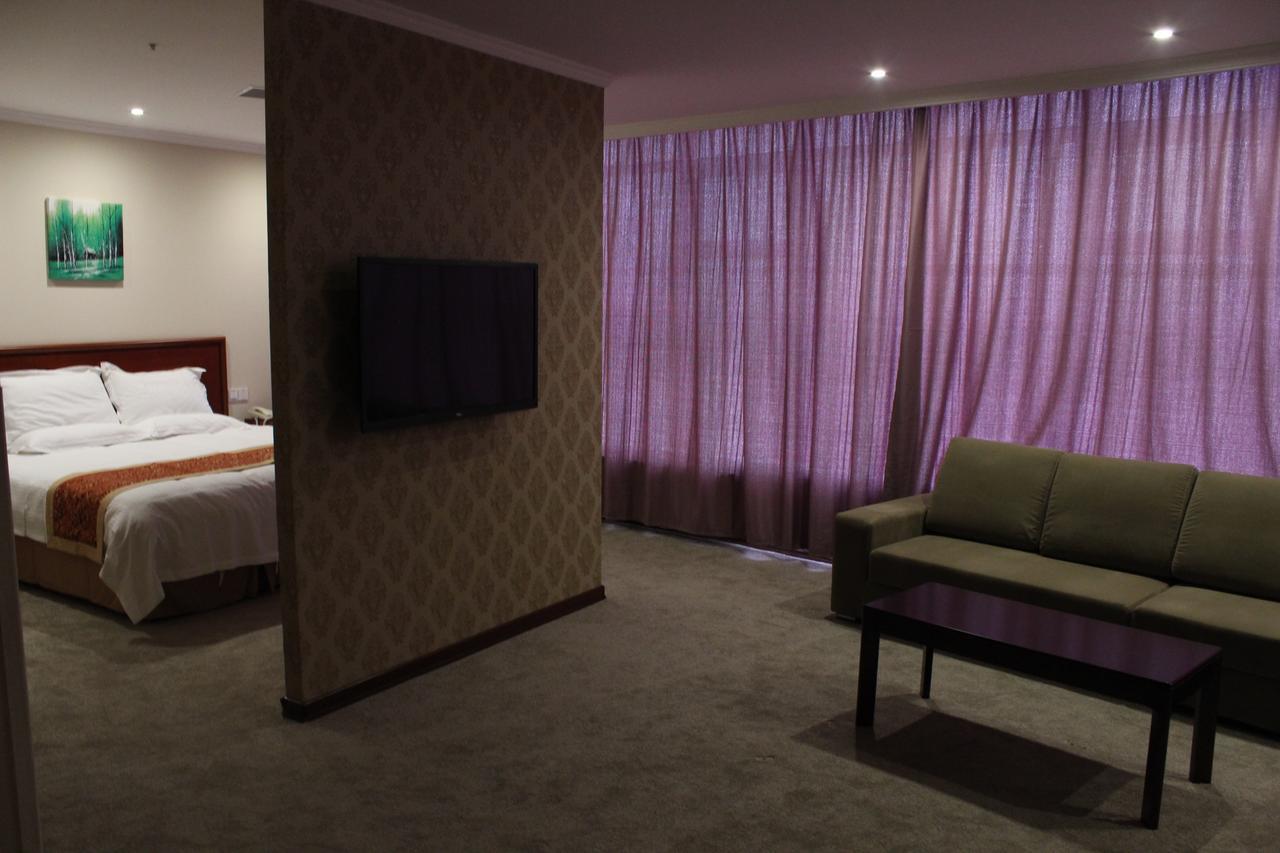 Greentree Inn Shanghai Songjiang University City New Songjiang Road Express Hotel Exteriör bild