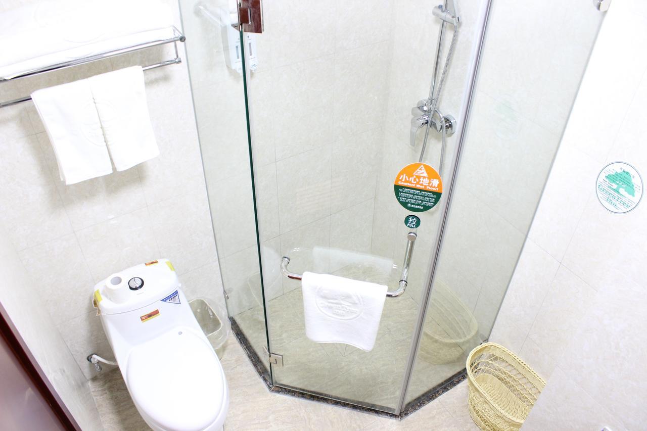 Greentree Inn Shanghai Songjiang University City New Songjiang Road Express Hotel Exteriör bild
