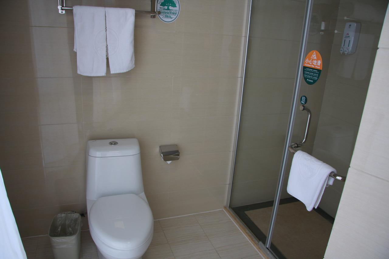 Greentree Inn Shanghai Songjiang University City New Songjiang Road Express Hotel Exteriör bild